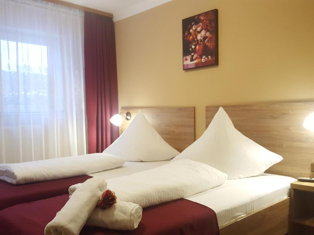 Hotel Complex Turistic Caprioara Baia Mare Exterior foto